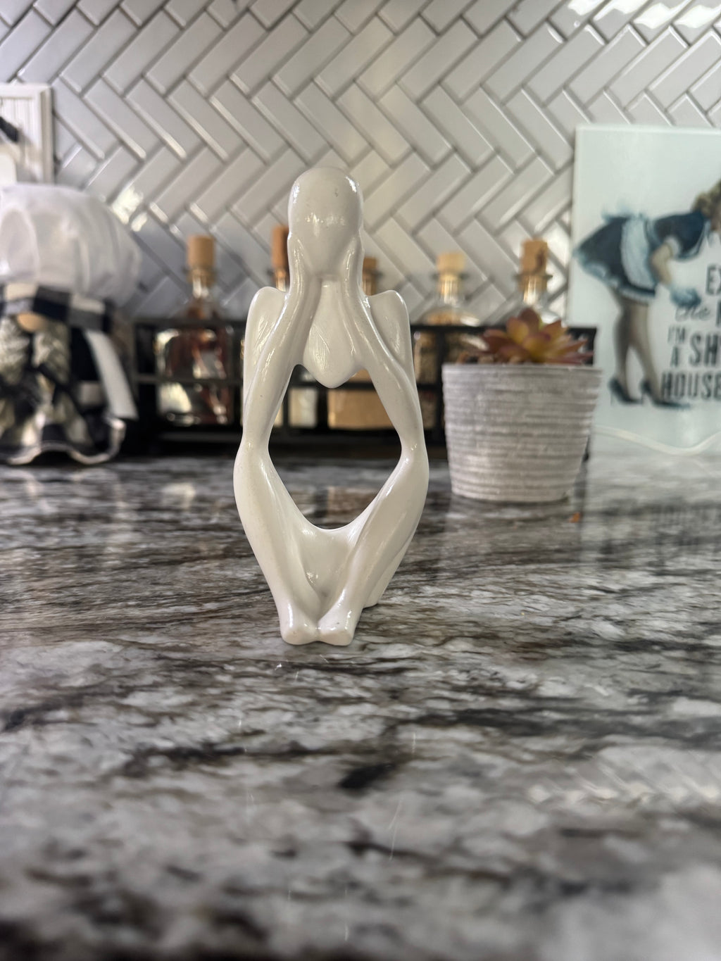 3½" Abstract Ceramic/Resin Figurine – Modern Feminine Décor