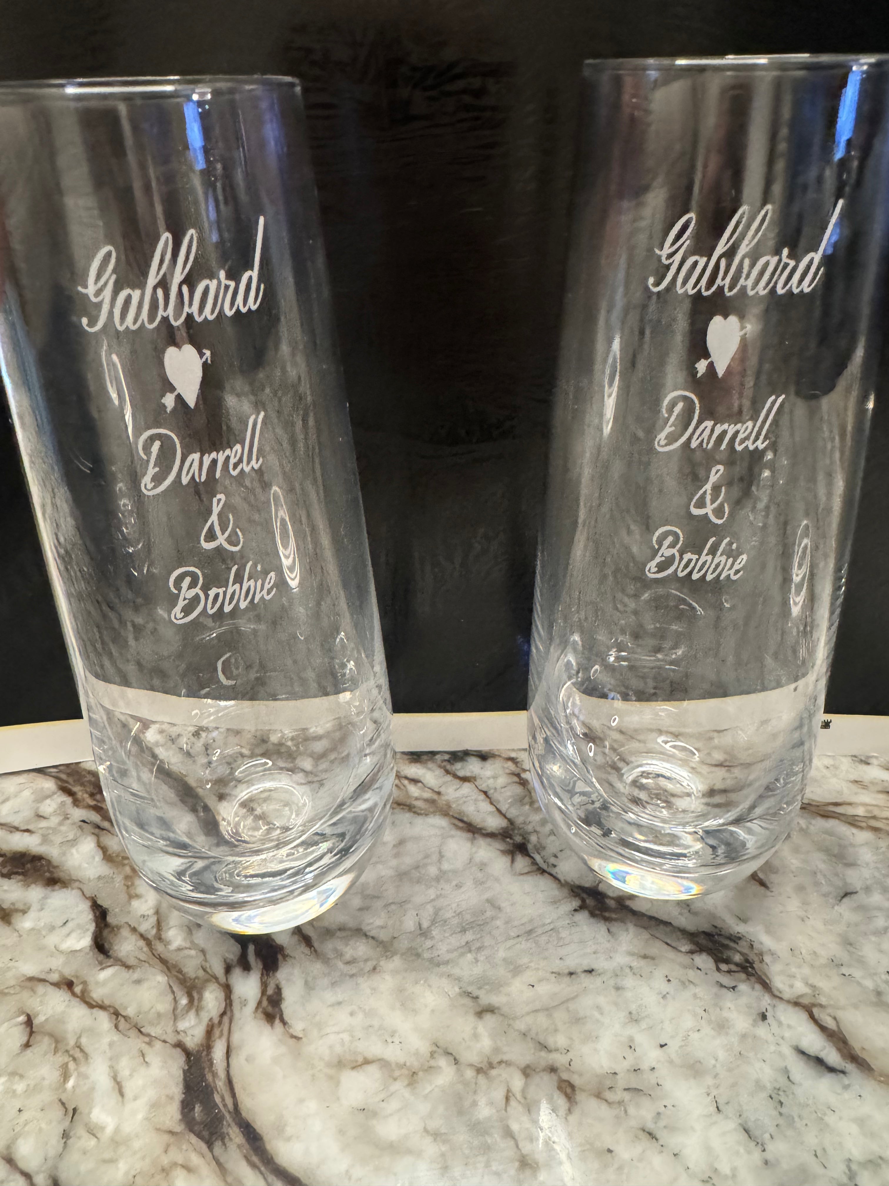 Set of 2 Personalized 8 oz Champagne Flutes – Custom Engraved
