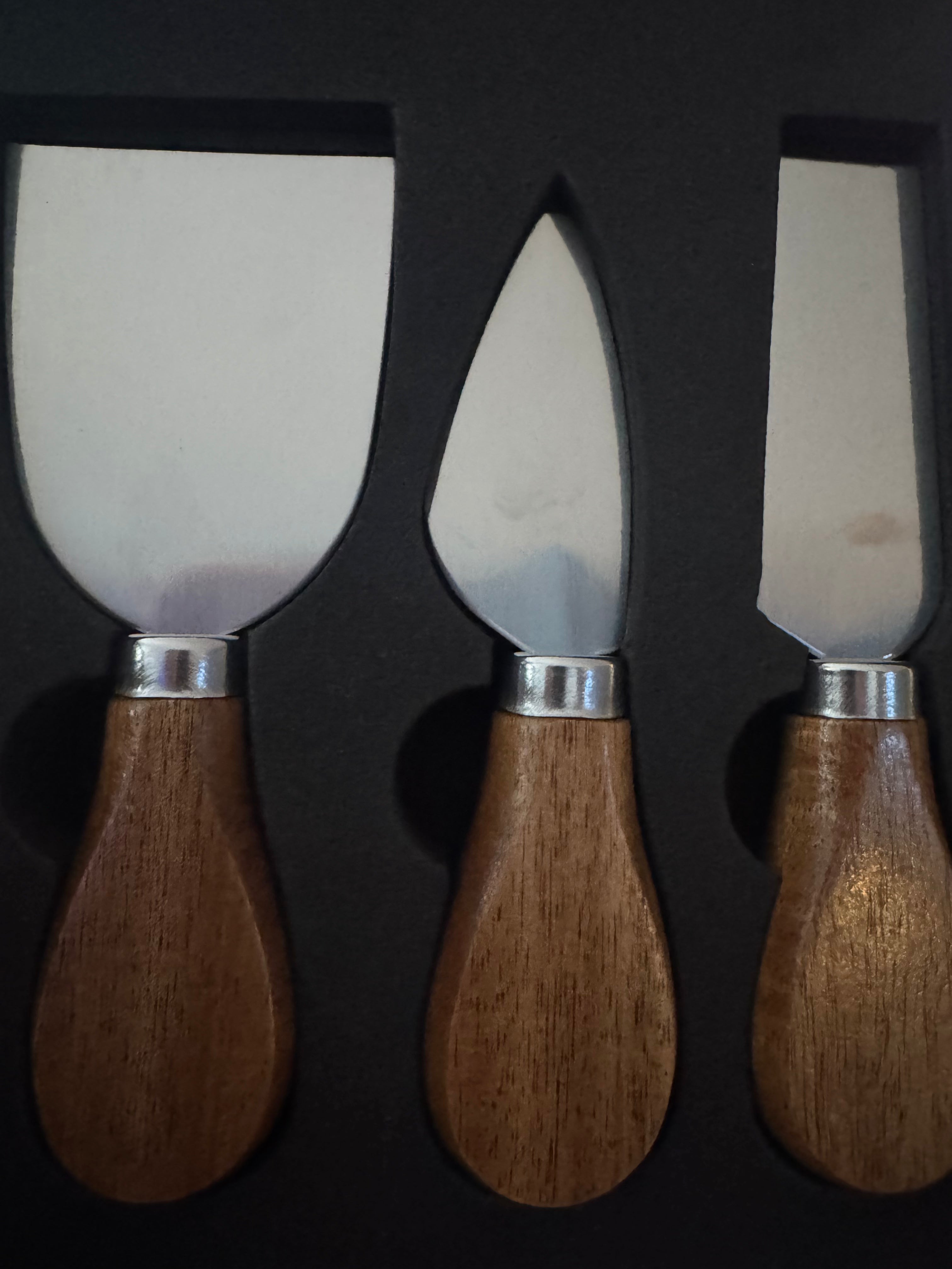 Cheese Knife Set – Wooden Handle & Stainless Steel Blades