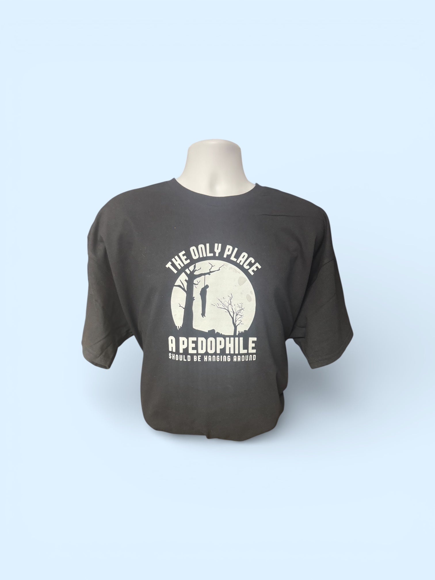 T-Shirt short sleeve hanging around graphic